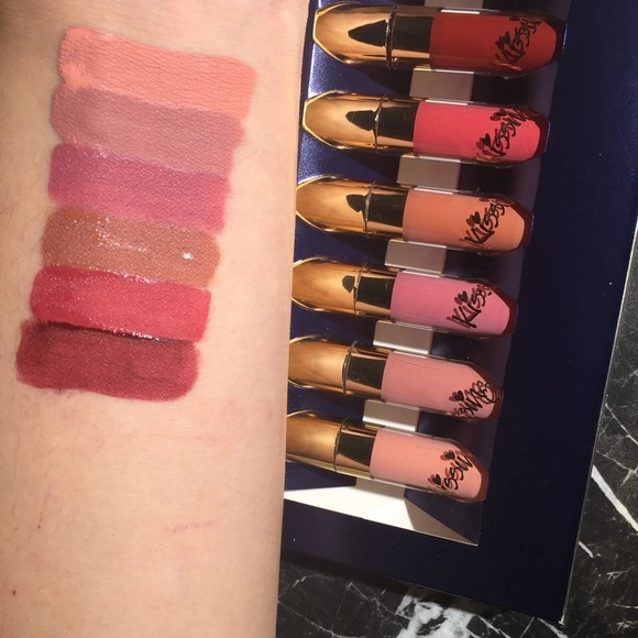 Beauty Glazed Matte Lipstick Set - Picture 4 of 5